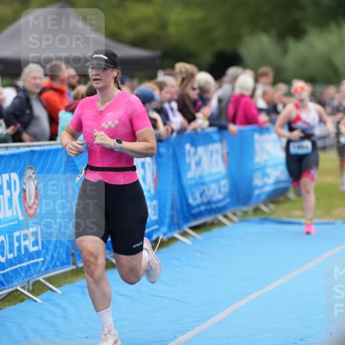 30.08.2026 - Elbe Triathlon Hamburg LAZAROV Photography http://msf.ph/oto/10028975 30.08.2026 12:05:14 Ziel 1414, 1424, 1459, 1488, 1525 meine-sportfotos.de