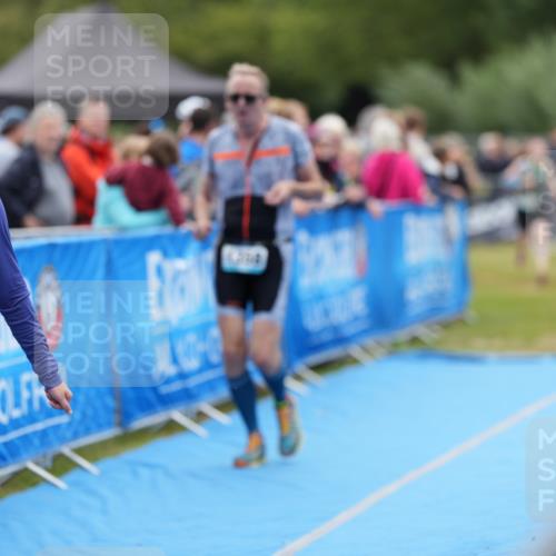 30.08.2026 - Elbe Triathlon Hamburg LAZAROV Photography http://msf.ph/oto/10028989 30.08.2026 12:05:26 Ziel 1358, 1397, 1460, 1529 meine-sportfotos.de
