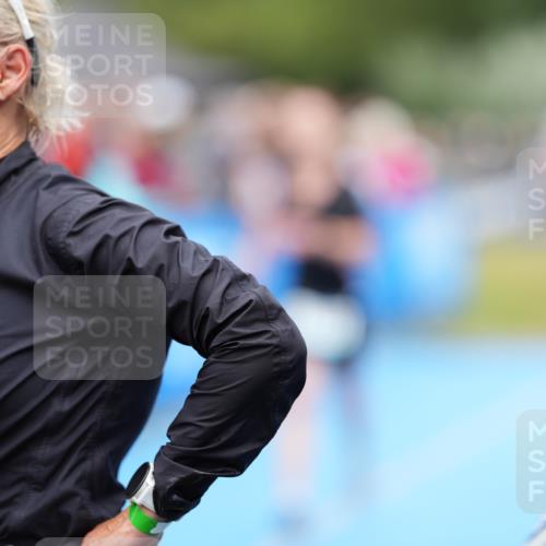 30.08.2026 - Elbe Triathlon Hamburg LAZAROV Photography http://msf.ph/oto/10029022 30.08.2026 12:06:35 Ziel 1492, 1703 meine-sportfotos.de