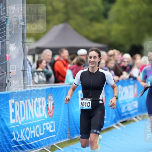 30.08.2026 - Elbe Triathlon Hamburg LAZAROV Photography http://msf.ph/oto/10029034 30.08.2026 12:07:05 Ziel 947, 1513, 1550, 1610 meine-sportfotos.de