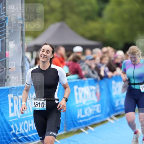 30.08.2026 - Elbe Triathlon Hamburg LAZAROV Photography http://msf.ph/oto/10029035 30.08.2026 12:07:06 Ziel 947, 1513, 1550, 1610 meine-sportfotos.de
