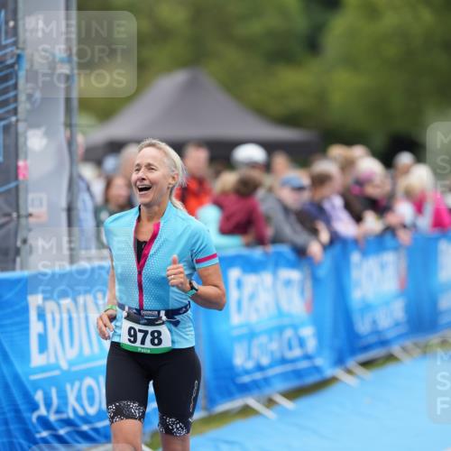 30.08.2026 - Elbe Triathlon Hamburg LAZAROV Photography http://msf.ph/oto/10029052 30.08.2026 12:07:52 Ziel 835, 978, 1095, 1501 meine-sportfotos.de
