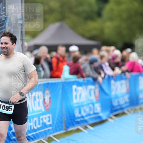 30.08.2026 - Elbe Triathlon Hamburg LAZAROV Photography http://msf.ph/oto/10029055 30.08.2026 12:07:57 Ziel 835, 1095, 1501 meine-sportfotos.de