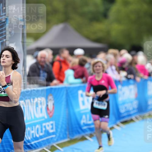 30.08.2026 - Elbe Triathlon Hamburg LAZAROV Photography http://msf.ph/oto/10029067 30.08.2026 12:08:25 Ziel 840, 1355, 1633, 1658 meine-sportfotos.de
