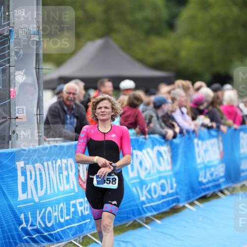30.08.2026 - Elbe Triathlon Hamburg LAZAROV Photography http://msf.ph/oto/10029068 30.08.2026 12:08:26 Ziel 840, 1355, 1357, 1633, 1658 meine-sportfotos.de