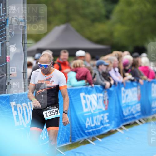 30.08.2026 - Elbe Triathlon Hamburg LAZAROV Photography http://msf.ph/oto/10029072 30.08.2026 12:08:30 Ziel 1355, 1357, 1633, 1658 meine-sportfotos.de