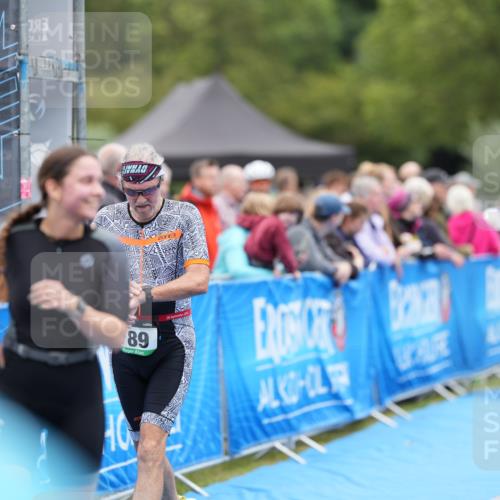 30.08.2026 - Elbe Triathlon Hamburg LAZAROV Photography http://msf.ph/oto/10029080 30.08.2026 12:08:51 Ziel 789, 915 meine-sportfotos.de