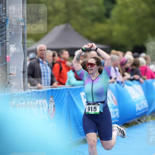 30.08.2026 - Elbe Triathlon Hamburg LAZAROV Photography http://msf.ph/oto/10029082 30.08.2026 12:08:57 Ziel 915, 1472 meine-sportfotos.de