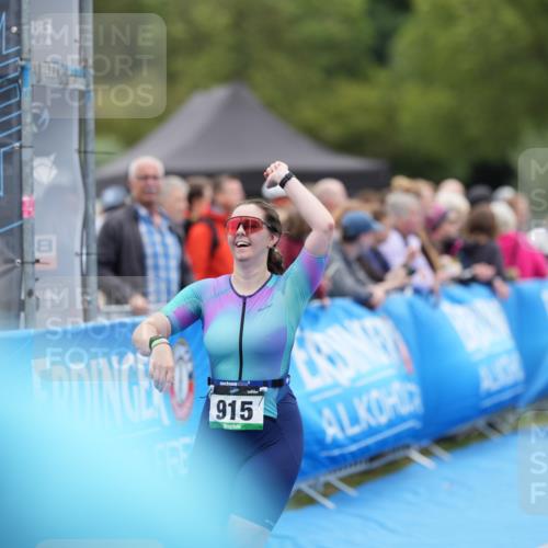 30.08.2026 - Elbe Triathlon Hamburg LAZAROV Photography http://msf.ph/oto/10029083 30.08.2026 12:08:57 Ziel 915, 1472 meine-sportfotos.de