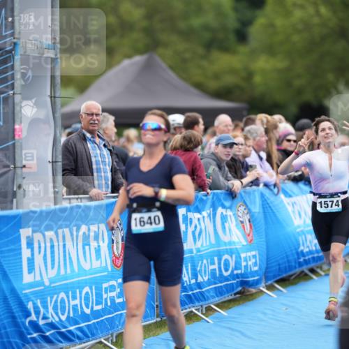 30.08.2026 - Elbe Triathlon Hamburg LAZAROV Photography http://msf.ph/oto/10029097 30.08.2026 12:09:36 Ziel 919, 1561, 1574, 1640 meine-sportfotos.de