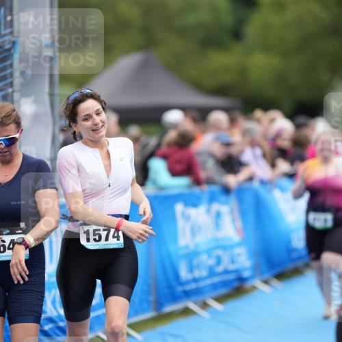 30.08.2026 - Elbe Triathlon Hamburg LAZAROV Photography http://msf.ph/oto/10029102 30.08.2026 12:09:38 Ziel 919, 1574, 1640 meine-sportfotos.de