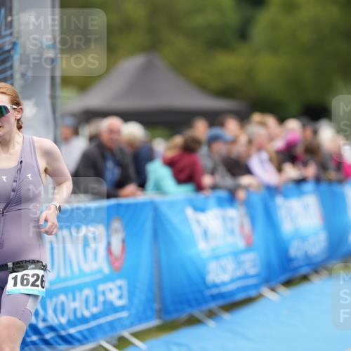 30.08.2026 - Elbe Triathlon Hamburg LAZAROV Photography http://msf.ph/oto/10029117 30.08.2026 12:10:16 Ziel 1372, 1382, 1626 meine-sportfotos.de