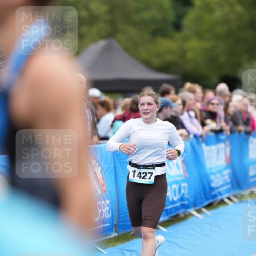 30.08.2026 - Elbe Triathlon Hamburg LAZAROV Photography http://msf.ph/oto/10029127 30.08.2026 12:10:36 Ziel 1427, 1631 meine-sportfotos.de