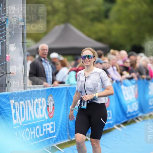 30.08.2026 - Elbe Triathlon Hamburg LAZAROV Photography http://msf.ph/oto/10029131 30.08.2026 12:10:44 Ziel 1631 meine-sportfotos.de