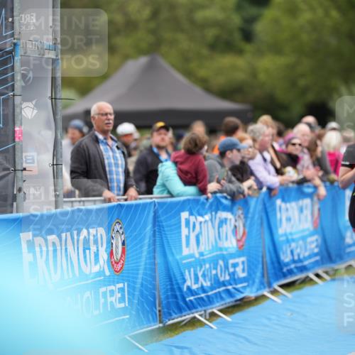 30.08.2026 - Elbe Triathlon Hamburg LAZAROV Photography http://msf.ph/oto/10029144 30.08.2026 12:11:15 Ziel 1534, 1576, 1581, 1615 meine-sportfotos.de