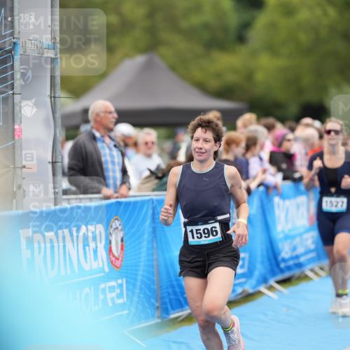 30.08.2026 - Elbe Triathlon Hamburg LAZAROV Photography http://msf.ph/oto/10029169 30.08.2026 12:12:28 Ziel 1527, 1596 meine-sportfotos.de