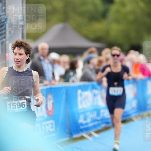 30.08.2026 - Elbe Triathlon Hamburg LAZAROV Photography http://msf.ph/oto/10029171 30.08.2026 12:12:29 Ziel 1527, 1596 meine-sportfotos.de