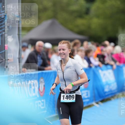 30.08.2026 - Elbe Triathlon Hamburg LAZAROV Photography http://msf.ph/oto/10029192 30.08.2026 12:13:54 Ziel 1409 meine-sportfotos.de