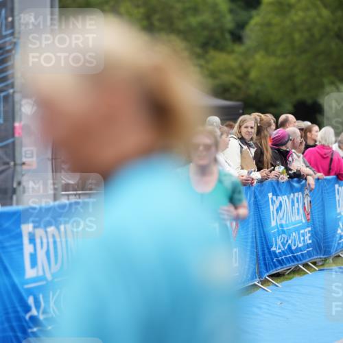 30.08.2026 - Elbe Triathlon Hamburg LAZAROV Photography http://msf.ph/oto/10029224 30.08.2026 12:15:37 Ziel 1498, 1554 meine-sportfotos.de