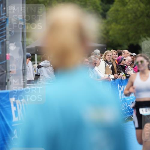 30.08.2026 - Elbe Triathlon Hamburg LAZAROV Photography http://msf.ph/oto/10029227 30.08.2026 12:15:40 Ziel 1498, 1554 meine-sportfotos.de