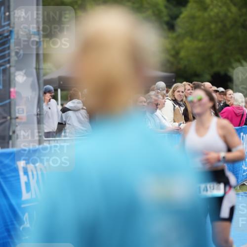 30.08.2026 - Elbe Triathlon Hamburg LAZAROV Photography http://msf.ph/oto/10029228 30.08.2026 12:15:41 Ziel 1498, 1554 meine-sportfotos.de