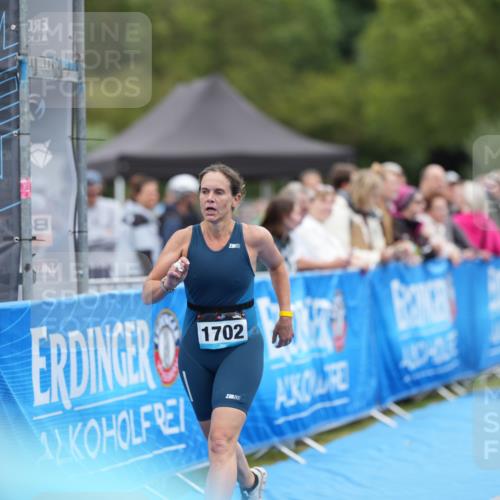30.08.2026 - Elbe Triathlon Hamburg LAZAROV Photography http://msf.ph/oto/10029236 30.08.2026 12:16:15 Ziel 1465, 1702 meine-sportfotos.de