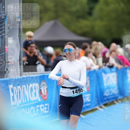 30.08.2026 - Elbe Triathlon Hamburg LAZAROV Photography http://msf.ph/oto/10029243 30.08.2026 12:16:47 Ziel 1482, 1495 meine-sportfotos.de
