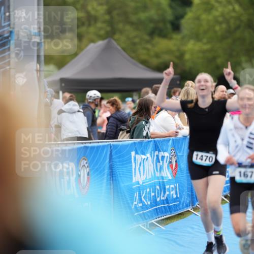 30.08.2026 - Elbe Triathlon Hamburg LAZAROV Photography http://msf.ph/oto/10029250 30.08.2026 12:17:02 Ziel 1470, 1647, 1675 meine-sportfotos.de