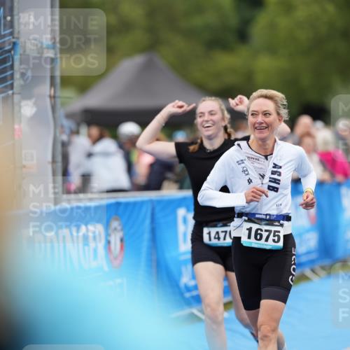 30.08.2026 - Elbe Triathlon Hamburg LAZAROV Photography http://msf.ph/oto/10029251 30.08.2026 12:17:03 Ziel 1470, 1647, 1675 meine-sportfotos.de