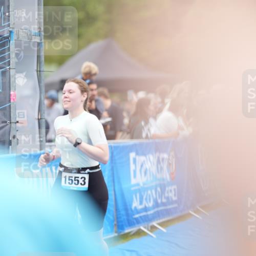 30.08.2026 - Elbe Triathlon Hamburg LAZAROV Photography http://msf.ph/oto/10029261 30.08.2026 12:17:52 Ziel 1351, 1553, 1607 meine-sportfotos.de