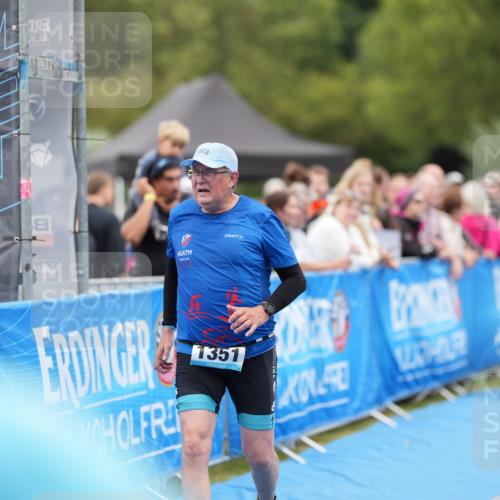 30.08.2026 - Elbe Triathlon Hamburg LAZAROV Photography http://msf.ph/oto/10029266 30.08.2026 12:17:56 Ziel 1351, 1553, 1607 meine-sportfotos.de