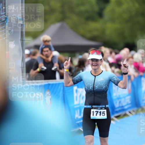 30.08.2026 - Elbe Triathlon Hamburg LAZAROV Photography http://msf.ph/oto/10029270 30.08.2026 12:18:16 Ziel 1521, 1715 meine-sportfotos.de