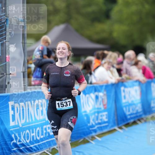 30.08.2026 - Elbe Triathlon Hamburg LAZAROV Photography http://msf.ph/oto/10029287 30.08.2026 12:19:23 Ziel 1537 meine-sportfotos.de