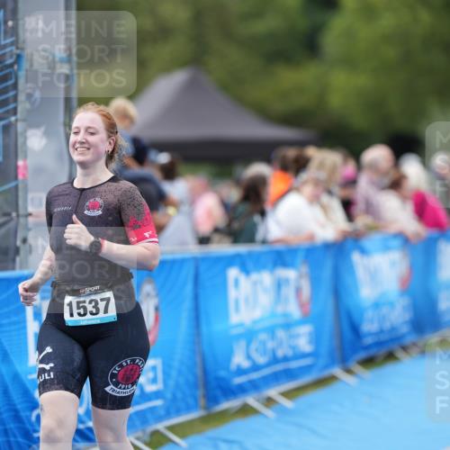 30.08.2026 - Elbe Triathlon Hamburg LAZAROV Photography http://msf.ph/oto/10029288 30.08.2026 12:19:23 Ziel 1537 meine-sportfotos.de