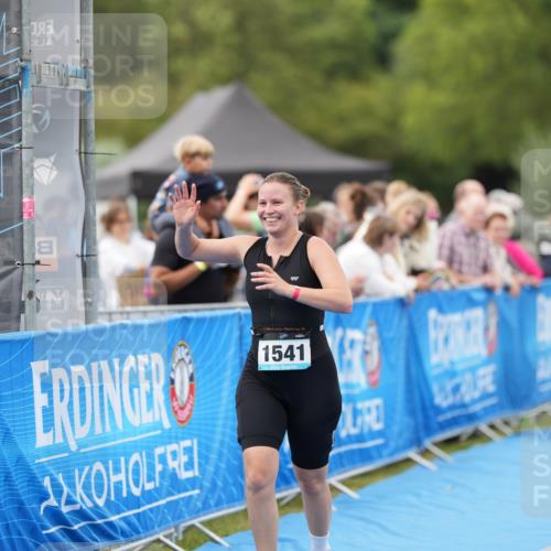 30.08.2026 - Elbe Triathlon Hamburg LAZAROV Photography http://msf.ph/oto/10029304 30.08.2026 12:20:24 Ziel 1541, 1635 meine-sportfotos.de