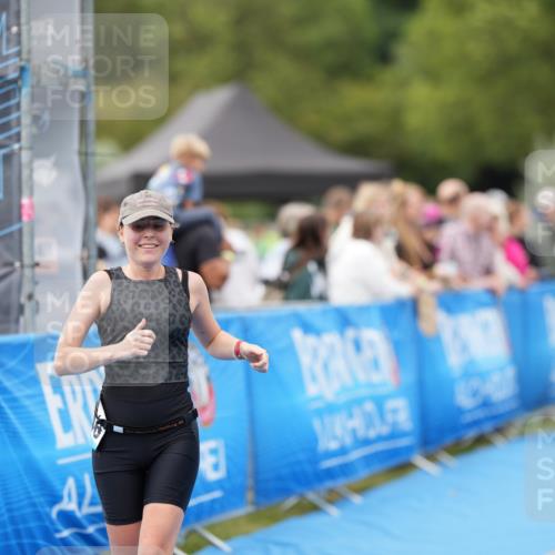 30.08.2026 - Elbe Triathlon Hamburg LAZAROV Photography http://msf.ph/oto/10029326 30.08.2026 12:21:50 Ziel 1519, 1546, 1606 meine-sportfotos.de