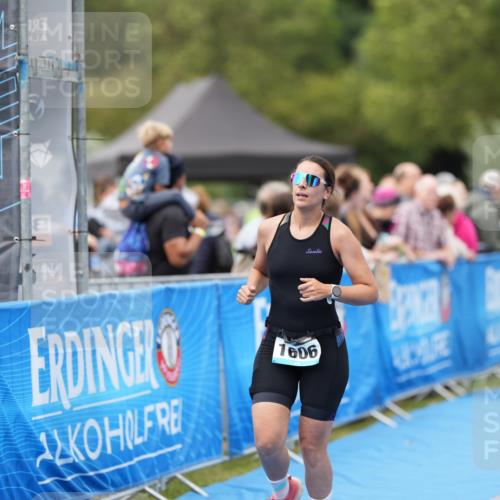 30.08.2026 - Elbe Triathlon Hamburg LAZAROV Photography http://msf.ph/oto/10029327 30.08.2026 12:21:55 Ziel 894, 1606 meine-sportfotos.de