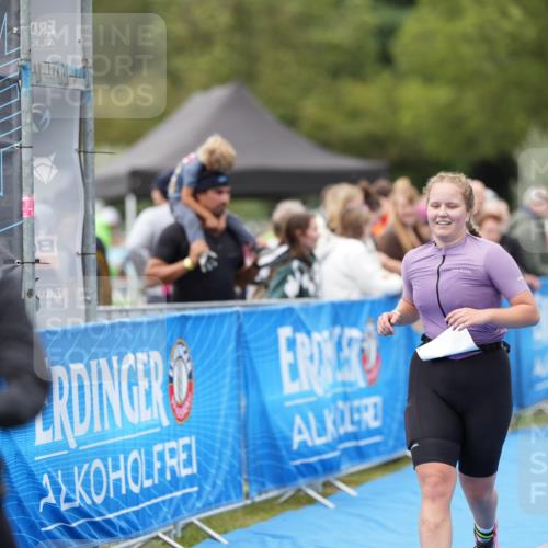 30.08.2026 - Elbe Triathlon Hamburg LAZAROV Photography http://msf.ph/oto/10029339 30.08.2026 12:22:14 Ziel 1408, 1613 meine-sportfotos.de