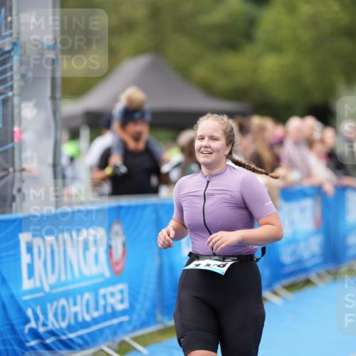 30.08.2026 - Elbe Triathlon Hamburg LAZAROV Photography http://msf.ph/oto/10029341 30.08.2026 12:22:15 Ziel 1408, 1613 meine-sportfotos.de