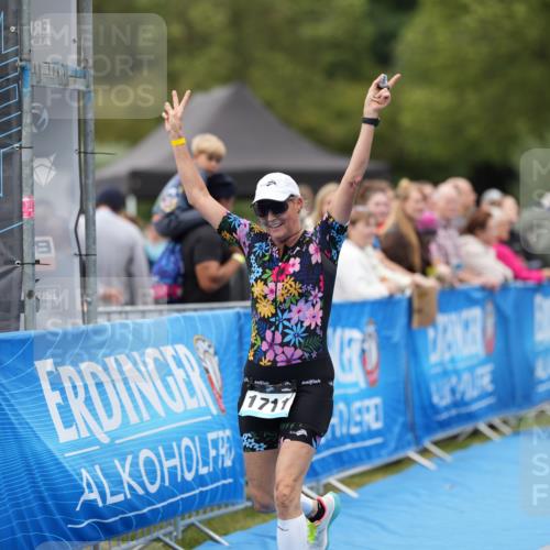 30.08.2026 - Elbe Triathlon Hamburg LAZAROV Photography http://msf.ph/oto/10029350 30.08.2026 12:23:05 Ziel 1711 meine-sportfotos.de