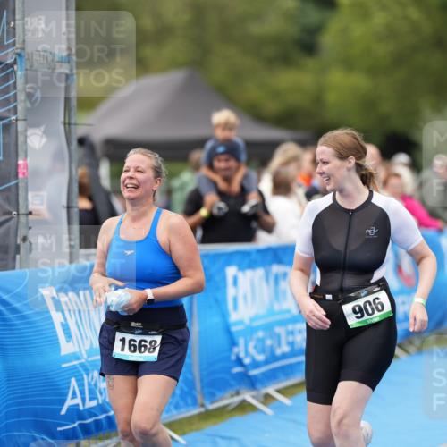 30.08.2026 - Elbe Triathlon Hamburg LAZAROV Photography http://msf.ph/oto/10029357 30.08.2026 12:23:23 Ziel 906, 1668 meine-sportfotos.de