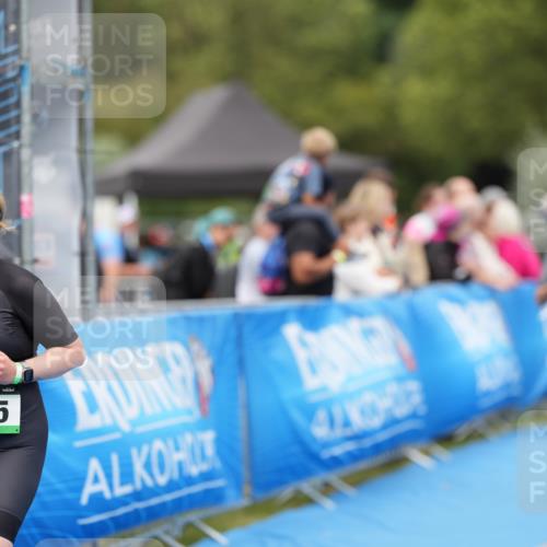 30.08.2026 - Elbe Triathlon Hamburg LAZAROV Photography http://msf.ph/oto/10029367 30.08.2026 12:24:33 Ziel 804, 925, 1672, 1700 meine-sportfotos.de