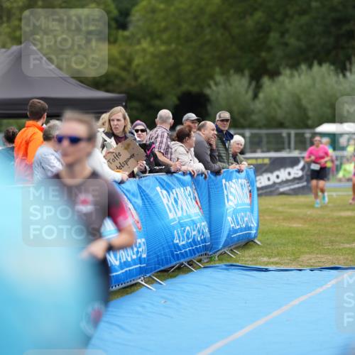 30.08.2026 - Elbe Triathlon Hamburg LAZAROV Photography http://msf.ph/oto/10029375 30.08.2026 12:30:11 Ziel 1685 meine-sportfotos.de