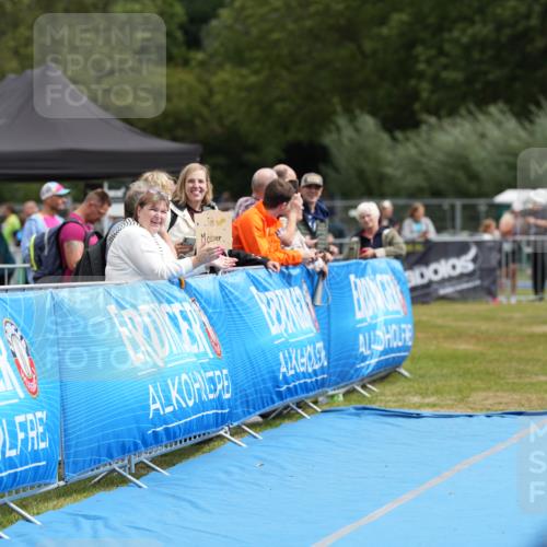 30.08.2026 - Elbe Triathlon Hamburg LAZAROV Photography http://msf.ph/oto/10029406 30.08.2026 12:32:58 Ziel 1666 meine-sportfotos.de