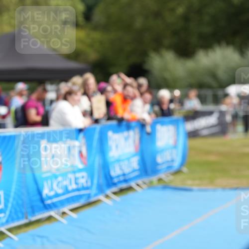 30.08.2026 - Elbe Triathlon Hamburg LAZAROV Photography http://msf.ph/oto/10029409 30.08.2026 12:33:09 Ziel 1497 meine-sportfotos.de