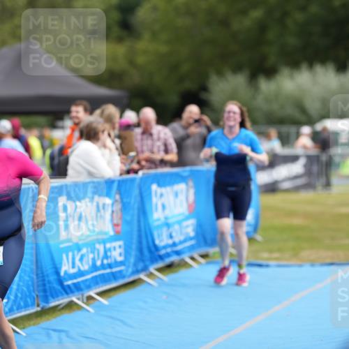30.08.2026 - Elbe Triathlon Hamburg LAZAROV Photography http://msf.ph/oto/10029411 30.08.2026 12:33:35 Ziel 1651, 1693 meine-sportfotos.de