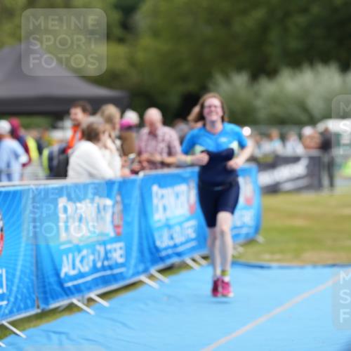 30.08.2026 - Elbe Triathlon Hamburg LAZAROV Photography http://msf.ph/oto/10029412 30.08.2026 12:33:36 Ziel 1651, 1693 meine-sportfotos.de