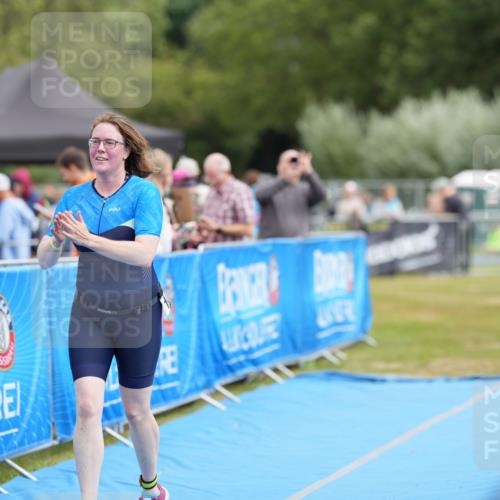 30.08.2026 - Elbe Triathlon Hamburg LAZAROV Photography http://msf.ph/oto/10029413 30.08.2026 12:33:38 Ziel 1651, 1693 meine-sportfotos.de