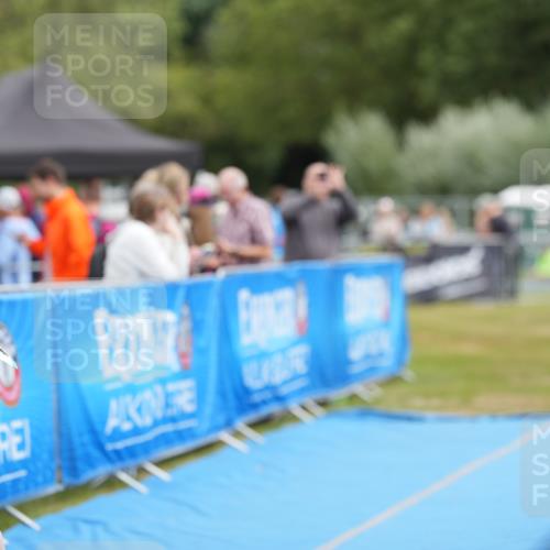 30.08.2026 - Elbe Triathlon Hamburg LAZAROV Photography http://msf.ph/oto/10029415 30.08.2026 12:33:39 Ziel 1651, 1693 meine-sportfotos.de