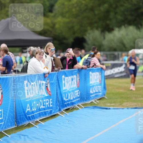 30.08.2026 - Elbe Triathlon Hamburg LAZAROV Photography http://msf.ph/oto/10029427 30.08.2026 12:35:07 Ziel 1674, 1704 meine-sportfotos.de